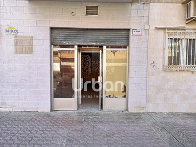 Locales en venta en Zaragoza, Actur, con aseo