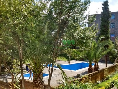 Piso en venta en Las Arenas, Zugazarte, con 4 dormitorios, 3 baños, plaza de garaje y trastero