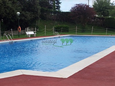 Casa en venta en Castro Urdiales, con 3 dormitorios, 2 baños y terreno