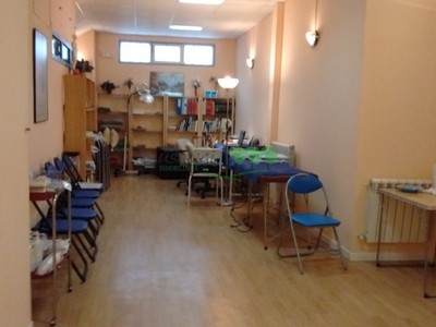 Lonja en alquiler en Algorta, Avenida Los Chopos, con baño