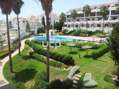 Apartamento en venta en San Luis De Sabinillas Manilva, San Luis De Sabinillas, con 2 dormitorios, 2 baños, plaza de garaje y trastero