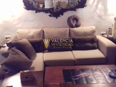 Casa en venta en Cotes, con 3 dormitorios, 2 baños, plaza de garaje, trastero, 2 balcones y 3 terrazas