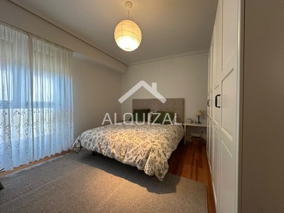 Piso en venta en Idiazabal, con 3 dormitorios, baño, 2 plazas de garaje y balcón