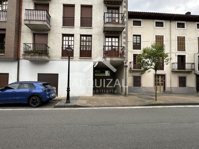 Garaje en alquiler en Idiazabal
