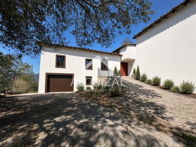 Caserío en venta en Bergara, con 4 dormitorios, baño, 2 plazas de garaje y terreno