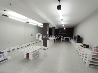 Locales en venta en Burela, Centro, con baño