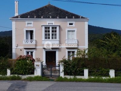 Casa en venta en Cervo, Castelo, con 6 dormitorios y 2 baños