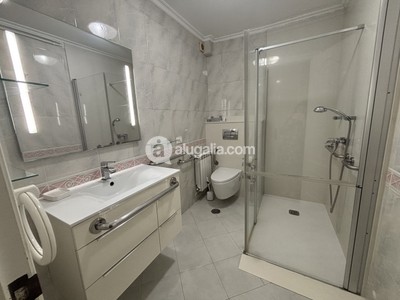 BAÑO PRIVADO