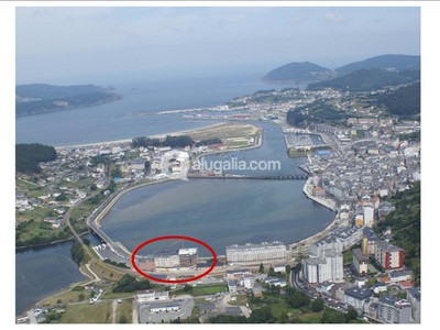 Apartamento en venta en Viveiro, Avda. De Ferrol, con 2 dormitorios, baño, plaza de garaje y trastero