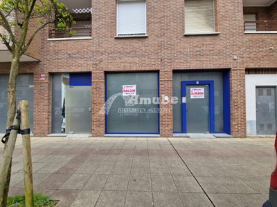 Locales en venta en Azpeitia, con aseo