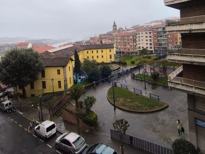 Piso en venta en Portugalete, Abaro, con 2 dormitorios y baño