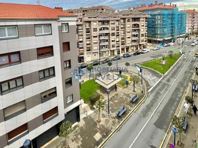 Piso en venta en Portugalete, Buenavista, con 3 dormitorios y baño
