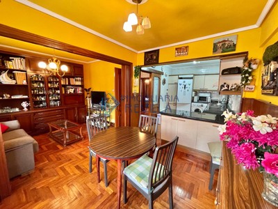 Piso en venta en Portugalete, Céntrico, con 3 dormitorios