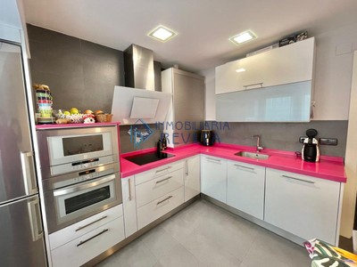 Piso en venta en Portugalete, Pleno Centro, con 2 dormitorios y baño