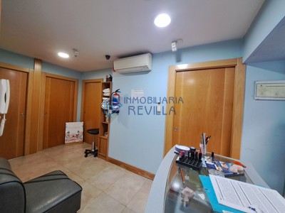 Lonja en venta en Portugalete, Céntrico, con baño
