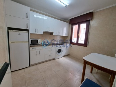 Piso en venta en Portugalete, Zubeldia, con 2 dormitorios, baño y trastero