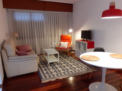 Piso en alquiler en Algorta, Bolue, con 1 dormitorio, baño y plaza de garaje