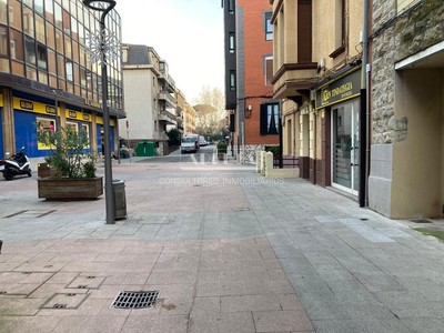 Garaje en alquiler en Las Arenas