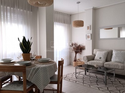 Piso en venta en Algorta, Bidezabal, con 2 dormitorios, baño, plaza de garaje y trastero