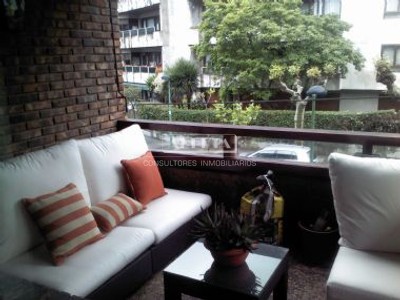 Piso en venta en Neguri, El Carmen, con 2 dormitorios, 2 baños, plaza de garaje, trastero y terraza