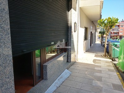 Local comercial en alquiler en Chantada, Centro