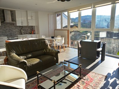 Apartamento en alquiler en Chantada, Centro, con 2 dormitorios, 2 baños y plaza de garaje