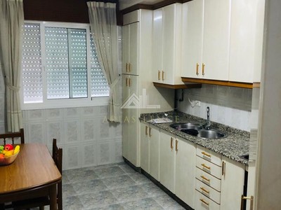 Piso en alquiler en Chantada, Centro, con 3 dormitorios y 2 baños
