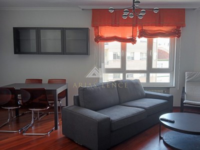 Apartamento en alquiler en Chantada, Centro, con 2 dormitorios, 2 baños, plaza de garaje y trastero