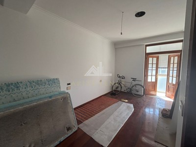 Piso en venta en Chantada, Avenida De Ourense, con 3 dormitorios, 2 baños, plaza de garaje y trastero