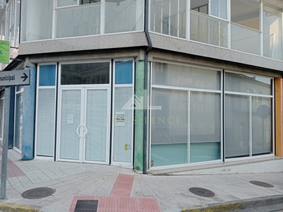 Local comercial en alquiler en Chantada, Catro Camiños, con aseo