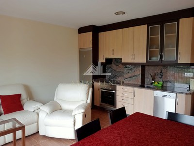 Apartamento en alquiler en Chantada, con 2 dormitorios, baño, plaza de garaje y trastero