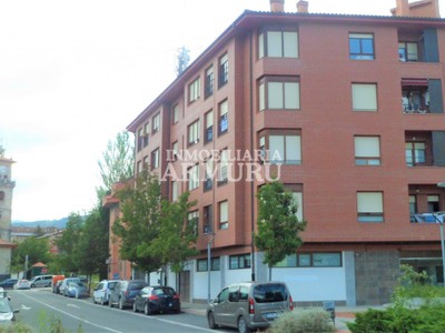 Locales en venta en Amurrio, Intxaurdio, con 2 baños
