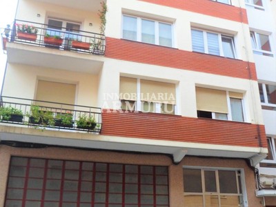 Locales en alquiler en Amurrio, Fronton, con aseo