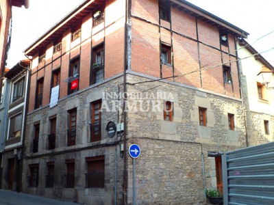 Piso en venta en Orduña, Mikel Deuna, con 2 dormitorios y baño