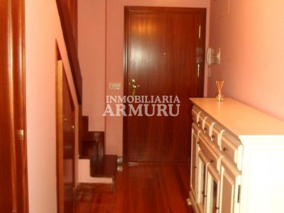 HALL/SALIDA