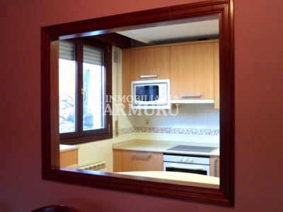 VISTA COCINA DESDE SALÓN