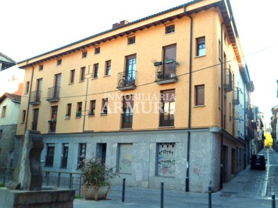 Duplex en venta en Orduña, San Miguel, con 2 dormitorios, baño, aseo y trastero