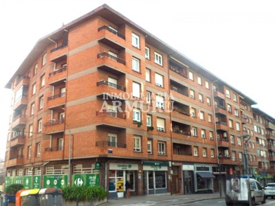 Piso en venta en Amurrio, Dionisio Aldama, con 3 dormitorios, baño, trastero y terraza