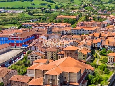 Piso en alquiler en Orduña, con 3 dormitorios y baño