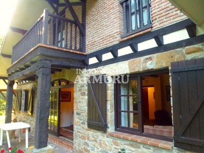 Exterior salón