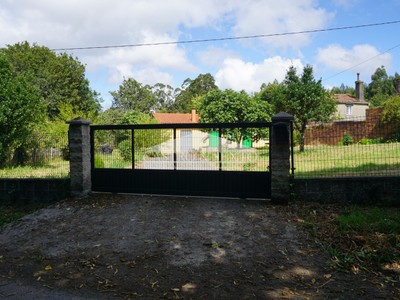 Casa en venta en Boimorto, Paredes, con terreno