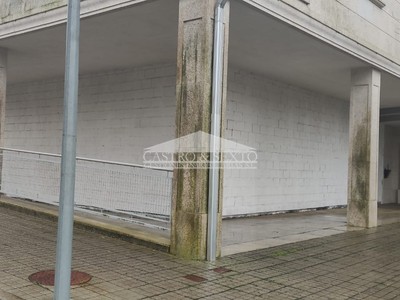 Local-bajo comercial en alquiler en Pedrouzo-arca, con 1 dormitorio y baño