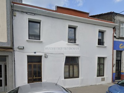 Casa en venta en Arzua, Avenida De Lugo, con 6 dormitorios, 4 baños y terraza