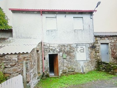 Casa en venta en Sobrado Dos Monxes, Roade, con 3 dormitorios y baño