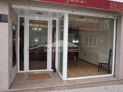 Local-bajo comercial en alquiler en Melide, Calle America