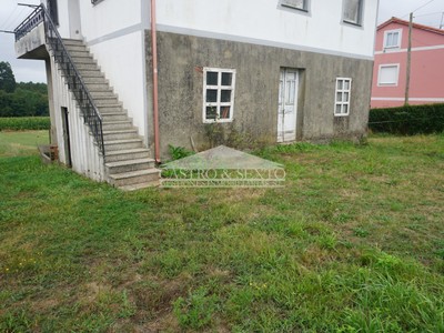 Casa para restaurar en venta en Arzua, con terreno