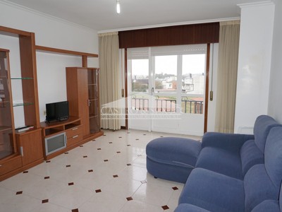 Piso en venta en Melide, Rd Pontevedra, con 3 dormitorios, baño, aseo y trastero