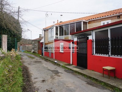 Casa en venta en Palas De Rei, Gonta, con 3 dormitorios, baño y aseo