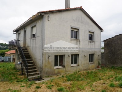Casa en venta en Melide, Lg Golan, con terreno
