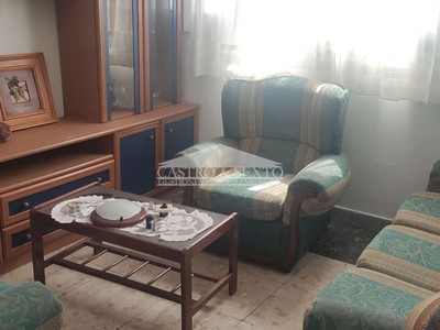Piso en venta en Melide, Rd Pontevedra, con 2 dormitorios, baño y terraza